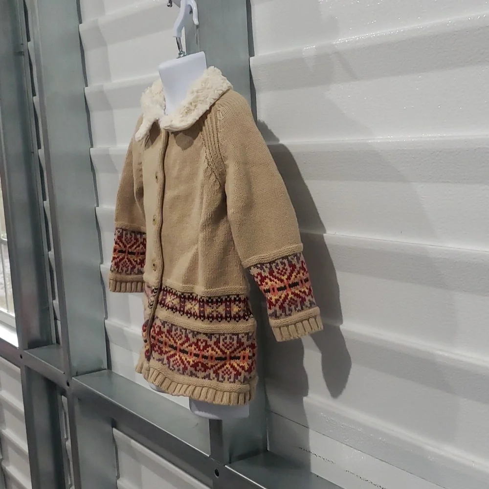 Savannah brand sweater size‎ 2T